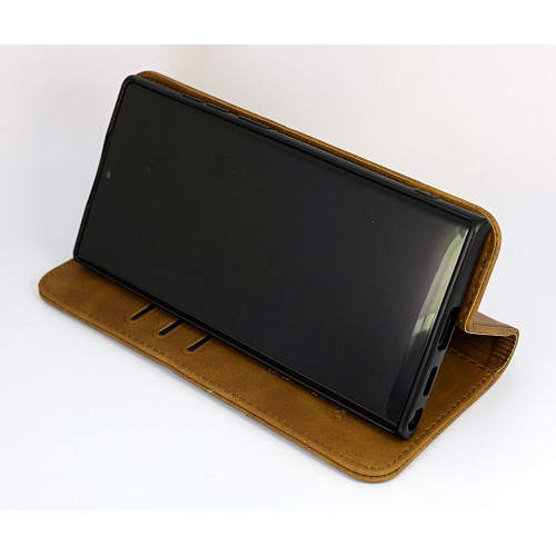 Фирменный кожаный коричневый case для Samsung Galaxy S22 Ultra с отделом для пластиковых карт