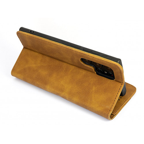 Фирменный кожаный коричневый case для Samsung Galaxy S22 Ultra с отделом для пластиковых карт